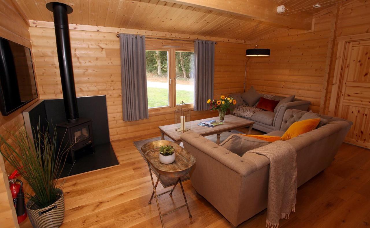 Cambridgeshire Lakes - Luxury Lodges In A Stunning Lake Location Gamlingay Ngoại thất bức ảnh